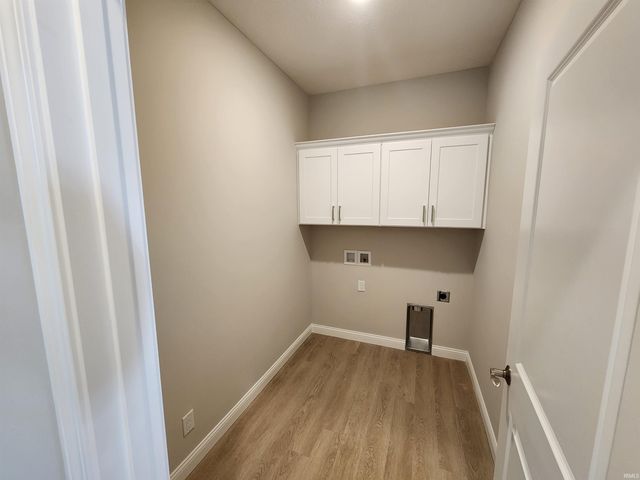 1059 E Wabash Street, Frankfort, IN 46041