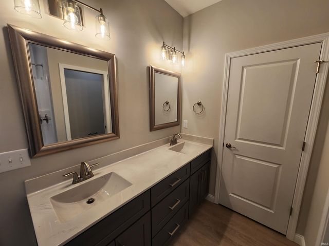 1059 E Wabash Street, Frankfort, IN 46041