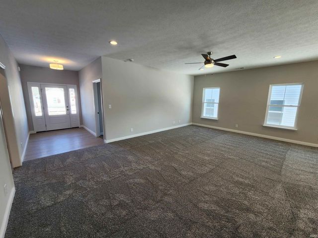 1059 E Wabash Street, Frankfort, IN 46041