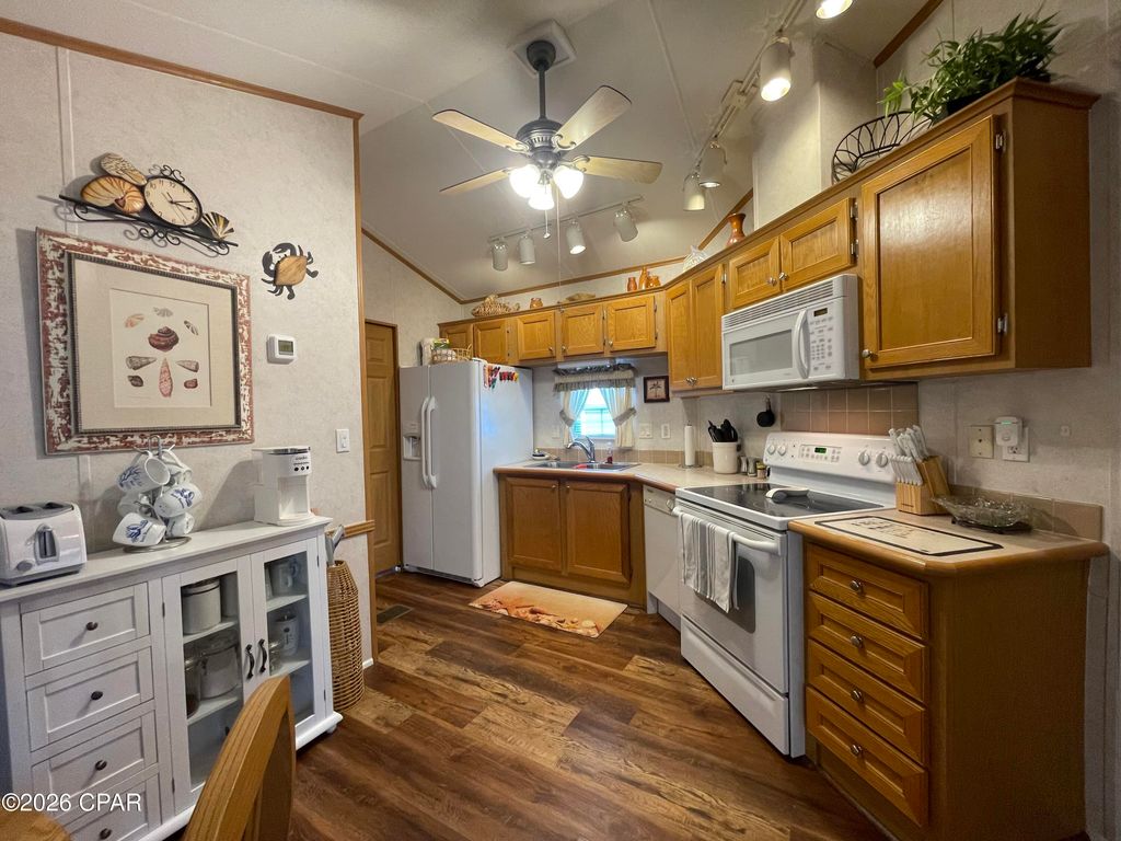 Image 9 of property listing at 1219 Thomas Drive 279, Panama City Beach, FL 32408