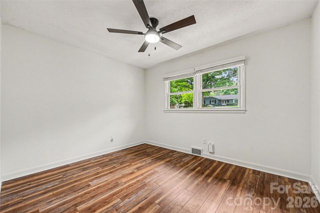 716 Grandview Drive NE, Concord, NC 28025