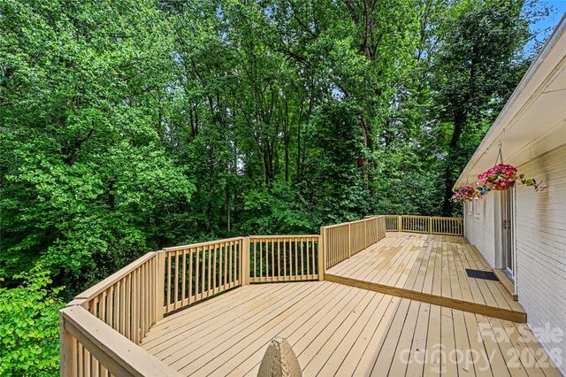 716 Grandview Drive NE, Concord, NC 28025