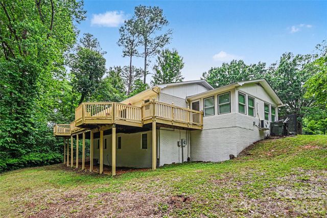 716 Grandview Drive NE, Concord, NC 28025