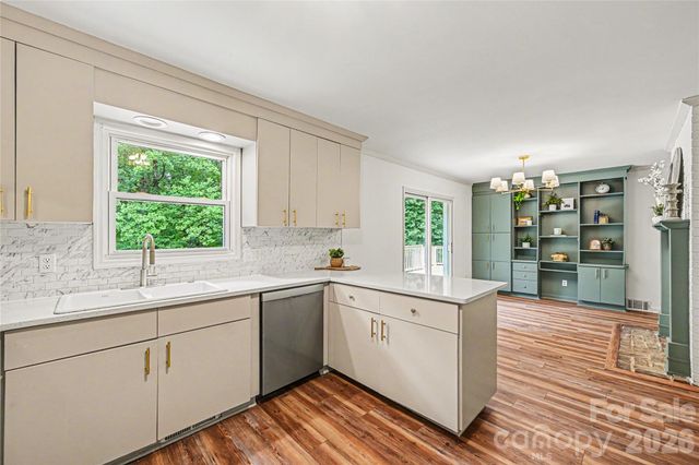 716 Grandview Drive NE, Concord, NC 28025