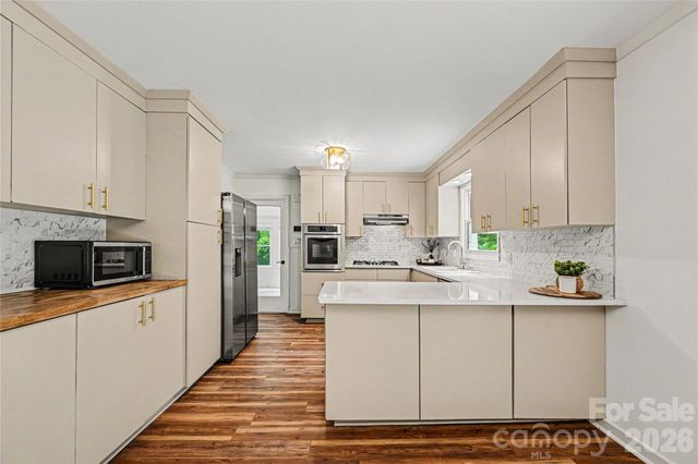 716 Grandview Drive NE, Concord, NC 28025
