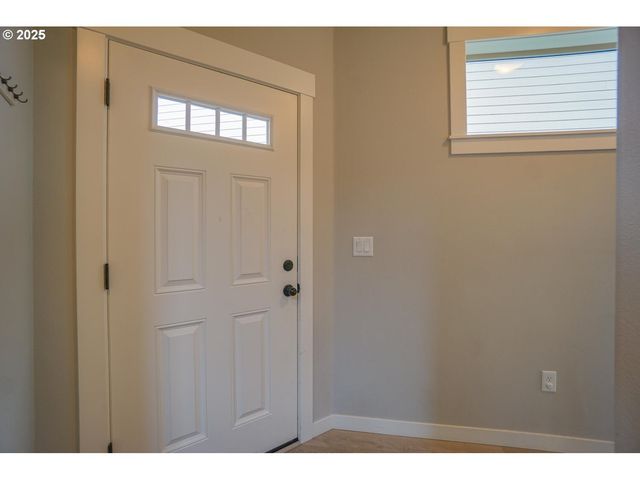 7036 N MONTGOMERY Way, Ridgefield, WA 98642