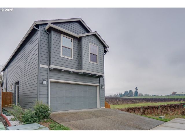 7036 N MONTGOMERY Way, Ridgefield, WA 98642