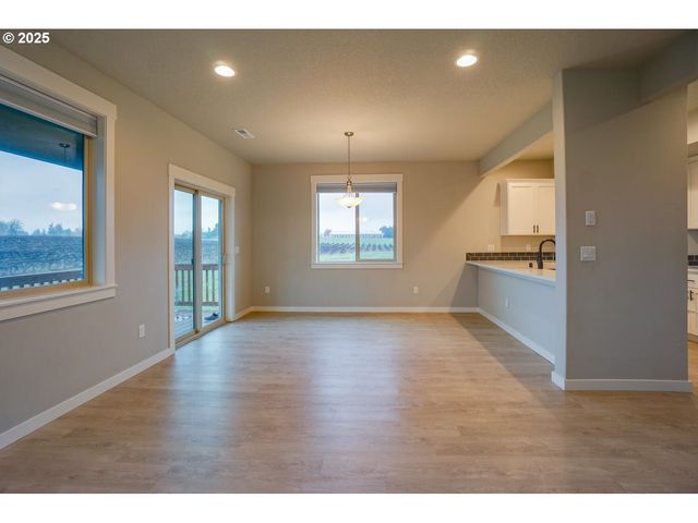 7036 N MONTGOMERY Way, Ridgefield, WA 98642