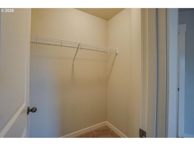 7036 N MONTGOMERY Way, Ridgefield, WA 98642