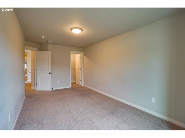 7036 N MONTGOMERY Way, Ridgefield, WA 98642