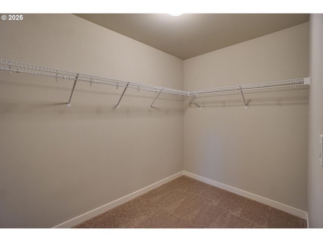 7036 N MONTGOMERY Way, Ridgefield, WA 98642