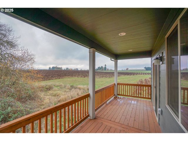 7036 N MONTGOMERY Way, Ridgefield, WA 98642