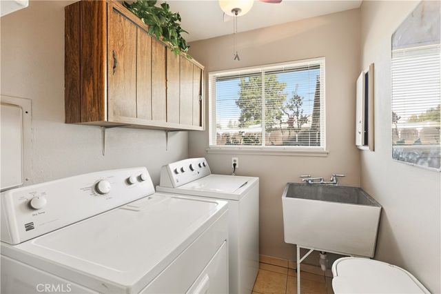 1110 V, Merced, CA 95341