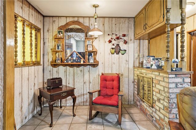 1110 V, Merced, CA 95341