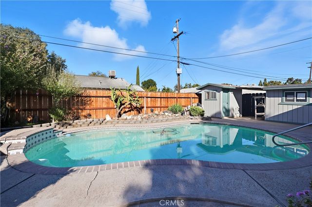 1110 V, Merced, CA 95341