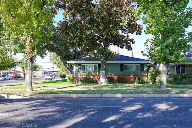 1110 V, Merced, CA 95341