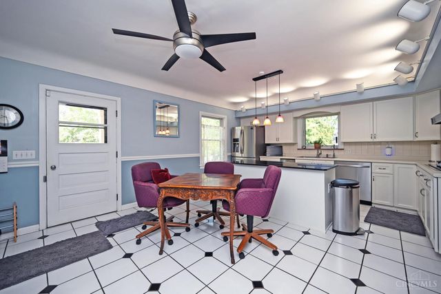 2516 Fairhill Drive, Cincinnati, OH 45239