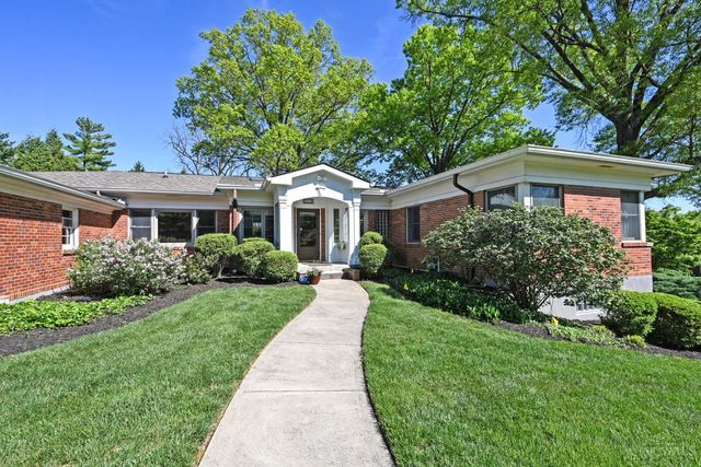 2516 Fairhill Drive, Cincinnati, OH 45239