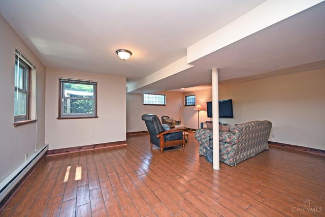 2516 Fairhill Drive, Cincinnati, OH 45239