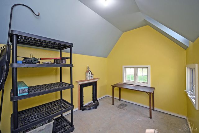 2516 Fairhill Drive, Cincinnati, OH 45239