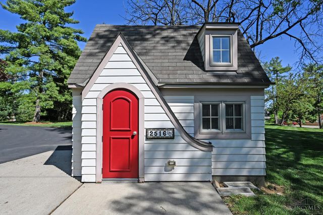 2516 Fairhill Drive, Cincinnati, OH 45239