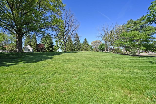 2516 Fairhill Drive, Cincinnati, OH 45239