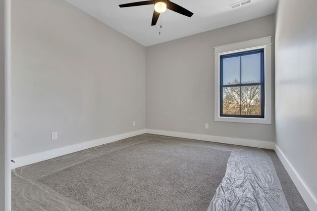 1419 Doc Johns Blvd, Murfreesboro, TN 37128