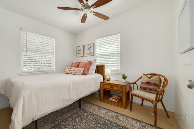 4351 MENHADEN DRIVE SE, St Petersburg, FL 33705