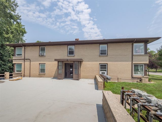 503 N Riverview Drive, Parchment, MI 49004