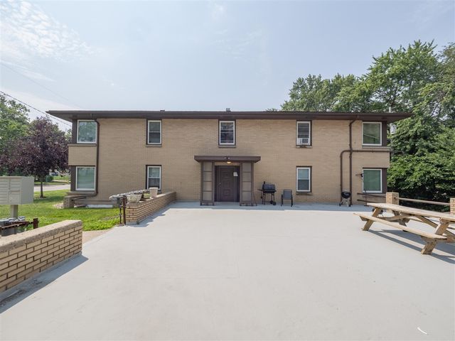 503 N Riverview Drive, Parchment, MI 49004