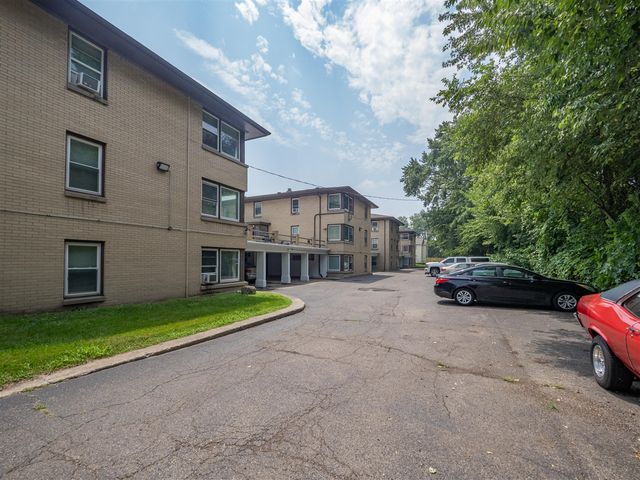 503 N Riverview Drive, Parchment, MI 49004