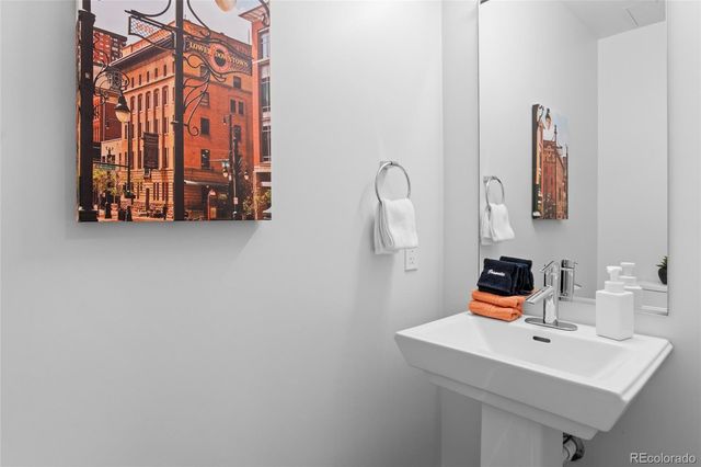 2880 Zuni Street 301, Denver, CO 80211