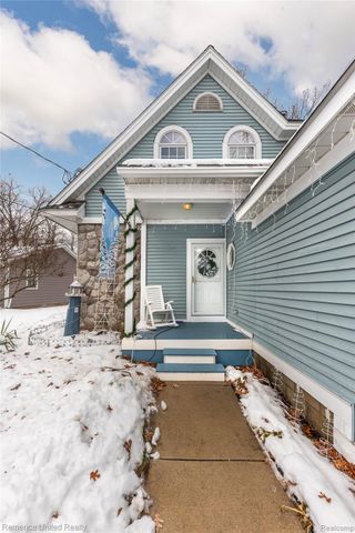 1491 Division Drive, Hartland Township, MI 48353