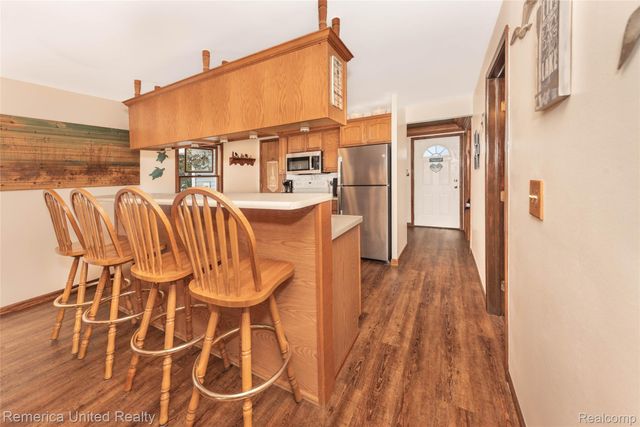 1491 Division Drive, Hartland Township, MI 48353