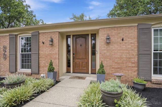 215 Compton Road, Wyoming, OH 45215
