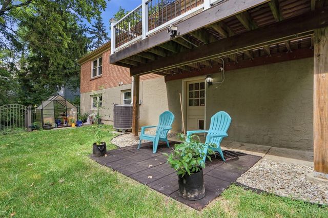 215 Compton Road, Wyoming, OH 45215
