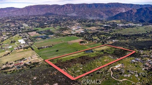 15300 Round Tree Road, Valley Center, CA 92082