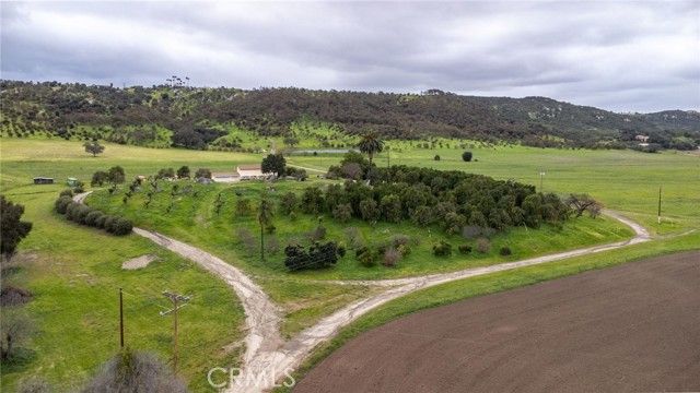 15300 Round Tree Road, Valley Center, CA 92082