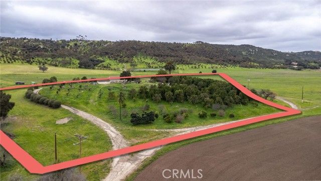 15300 Round Tree Road, Valley Center, CA 92082