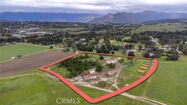 15300 Round Tree Road, Valley Center, CA 92082