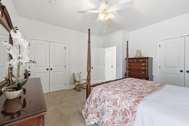 15 Flaggpoint Ln., Murrells Inlet, SC 29576