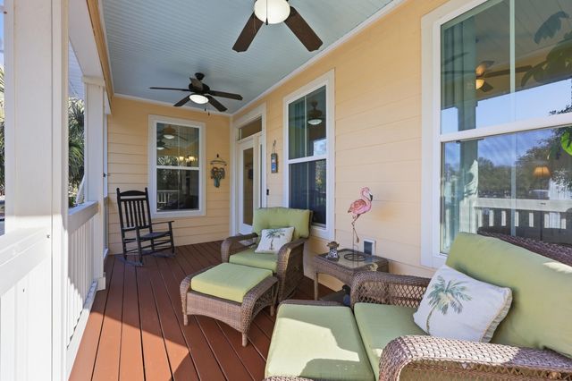 15 Flaggpoint Ln., Murrells Inlet, SC 29576