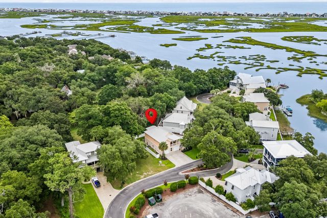 15 Flaggpoint Ln., Murrells Inlet, SC 29576