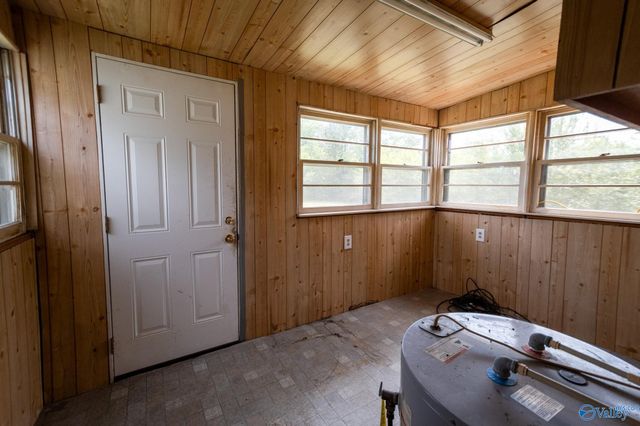 1616 Sparkman Street NW, Hartselle, AL 35640