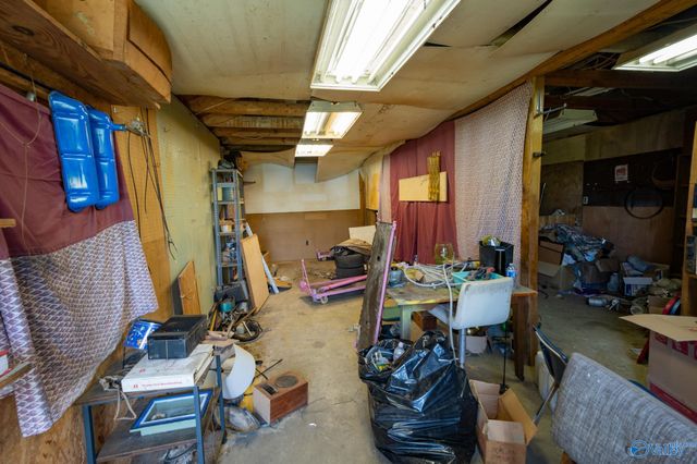 1616 Sparkman Street NW, Hartselle, AL 35640