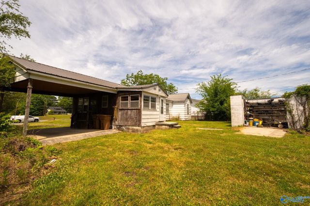 1616 Sparkman Street NW, Hartselle, AL 35640