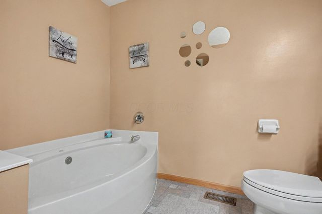 1535 Plowington Drive, Delaware, OH 43015