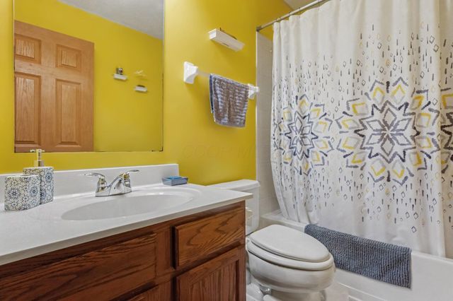 1535 Plowington Drive, Delaware, OH 43015