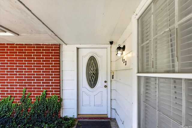 622 Serenade Dr, San Antonio, TX 78216
