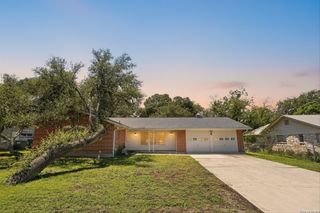 622 Serenade Dr, San Antonio, TX 78216